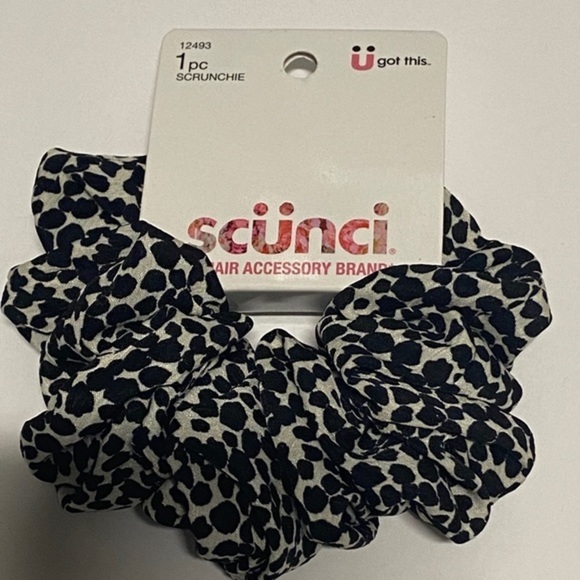Scunci 1pc Scrunchie U Got This 12493 Black White - Picture 2 of 8